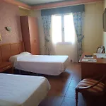 Отель Real De Castilla 3*