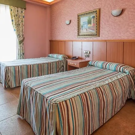 Real De Castilla Hotel