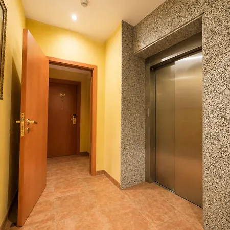 Real De Castilla Hotel