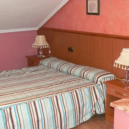 Hotel Real De Castilla 3*