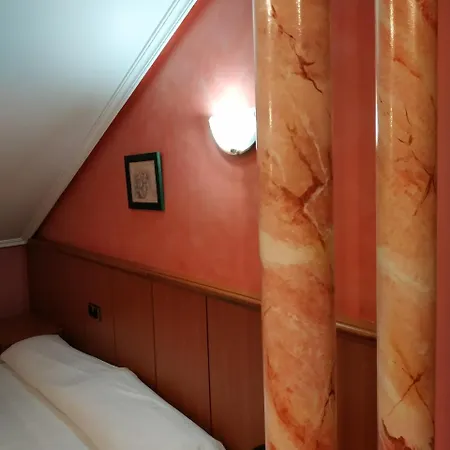 Real De Castilla Hotel