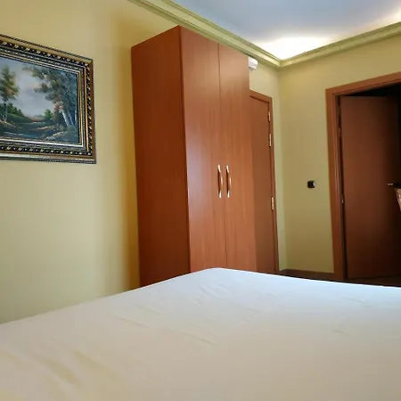 Hotel Real De Castilla 3*