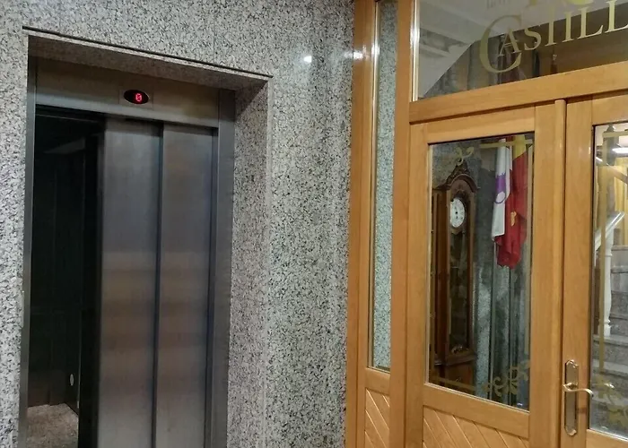 Real De Castilla Hotel